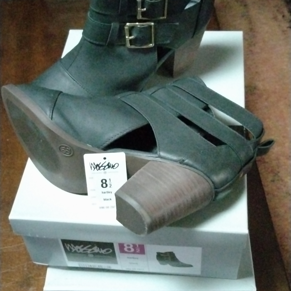 Massimo Boots 8 1/2